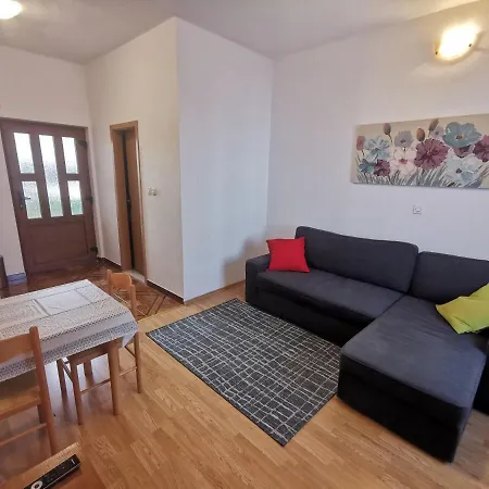 Apartman Uncle *